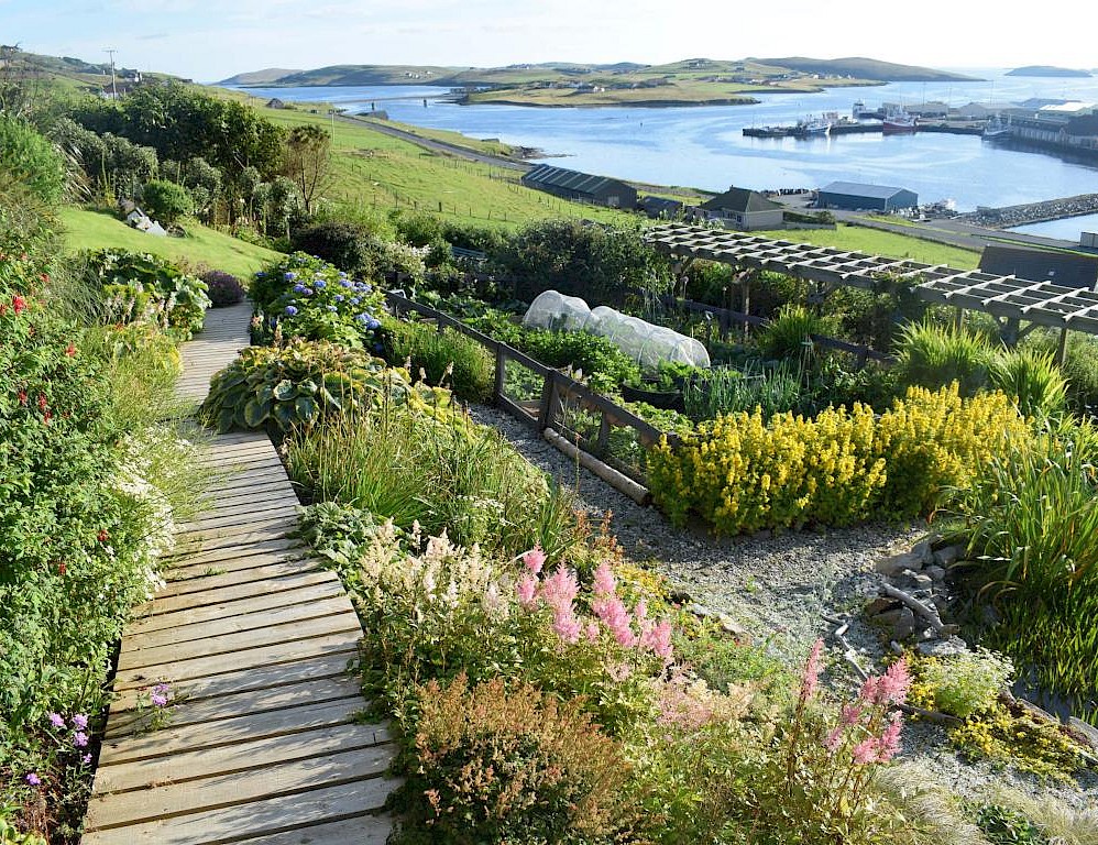 Easterhoull Chalets Ltd / Sarah Kay Arts