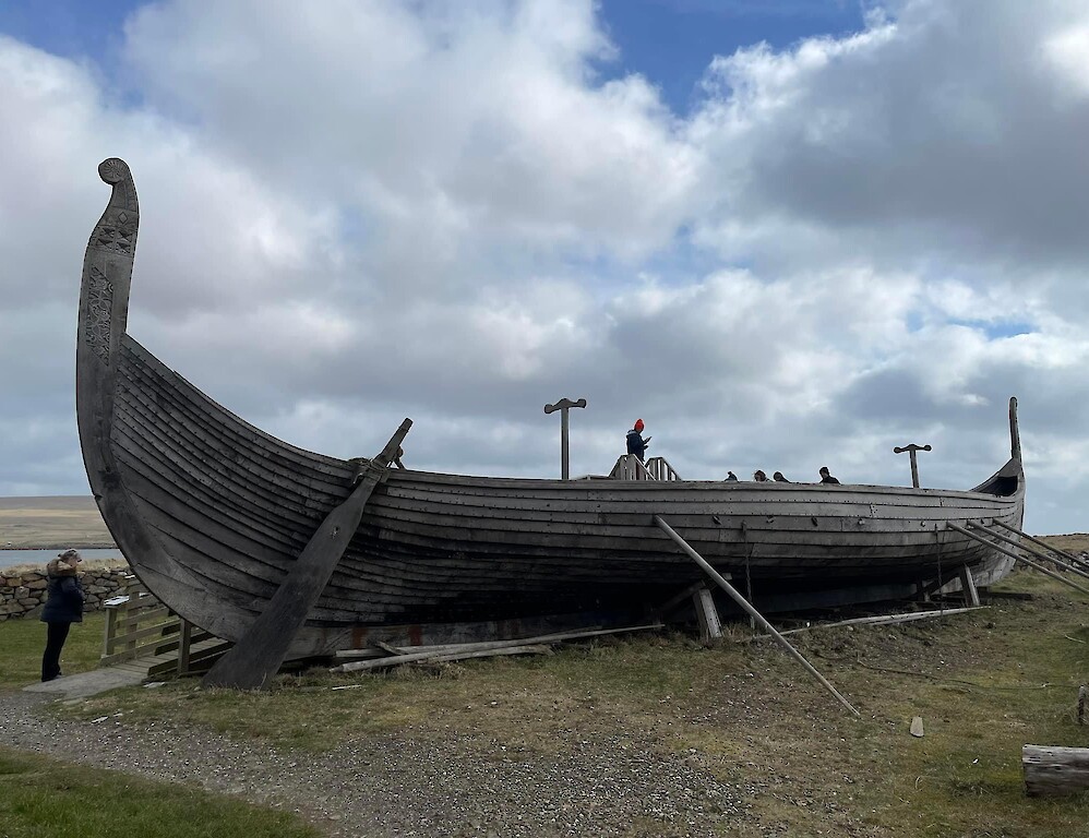 Shetland minibus tours